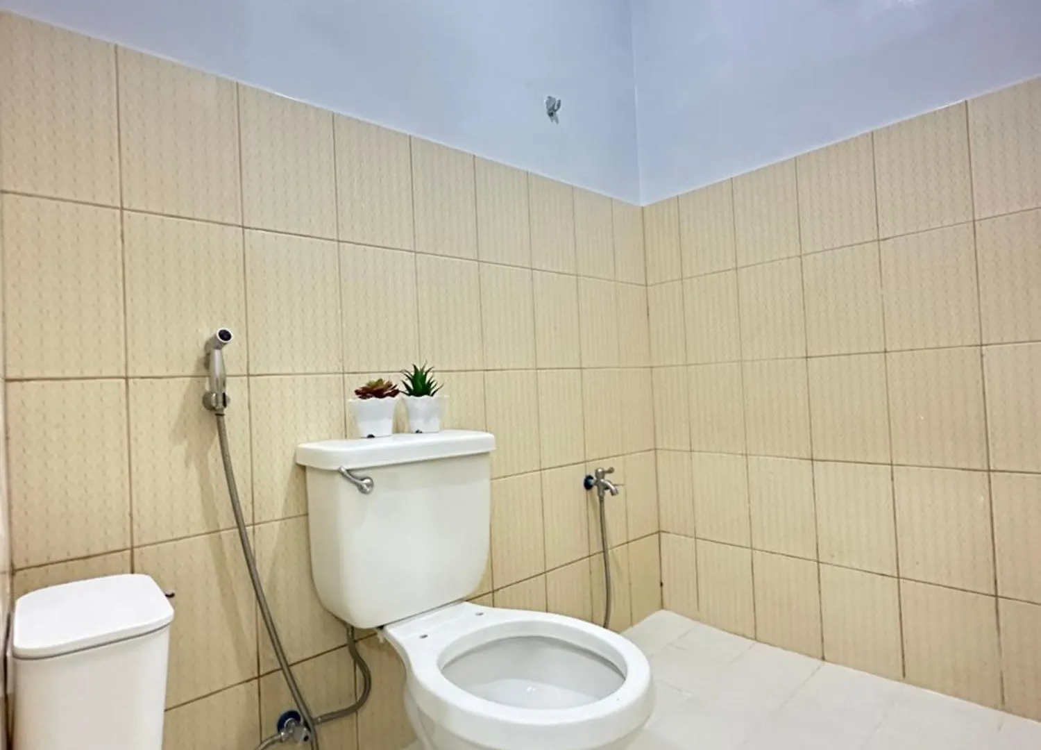 Dkat Apartments Manila