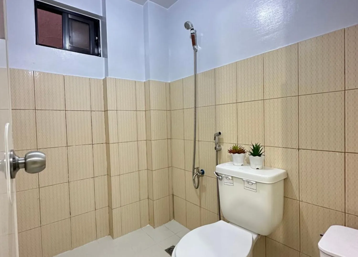 Dkat Apartments Manila
